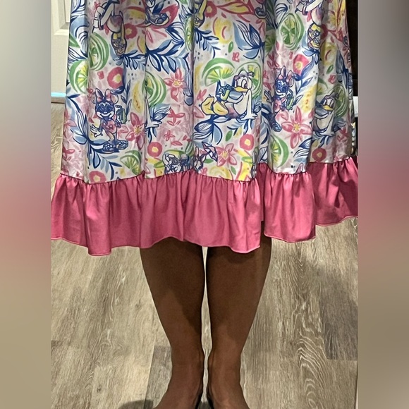 NEW Disney Mickey Minnie Donald Daisy Ruffle Dress Lilly Pullitzer* Sz L/XL🩷 - Picture 15 of 15